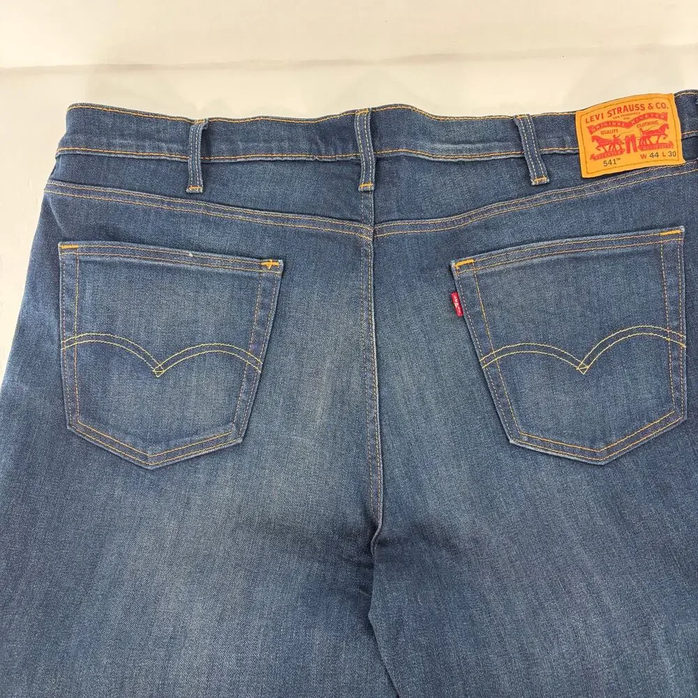 Levi's 541 Men's 44x30 Relaxed Fit Blue Jeans Cotton Blend